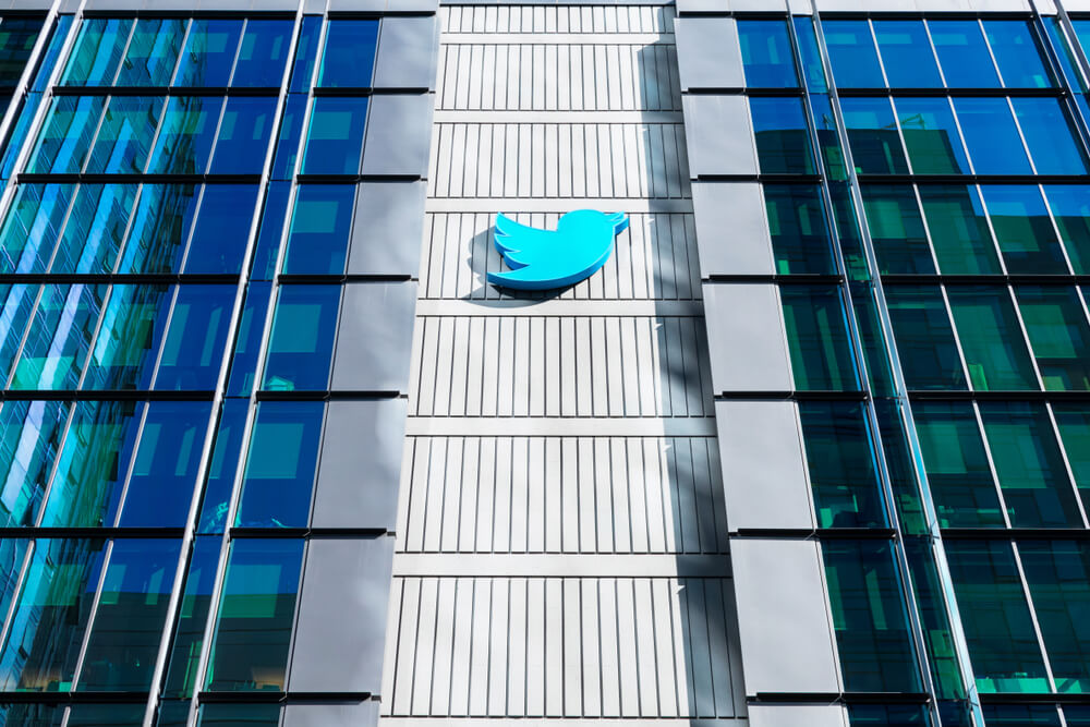 mask is not buying twitter